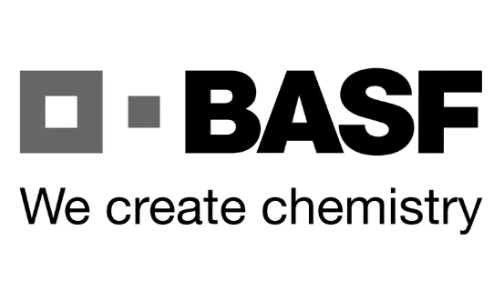 Logo BASF et slogan We create chemistry en noir et blanc Logo BASF avec deux carrés géométriques et le slogan We create chemistry. Design épuré en noir et blanc.